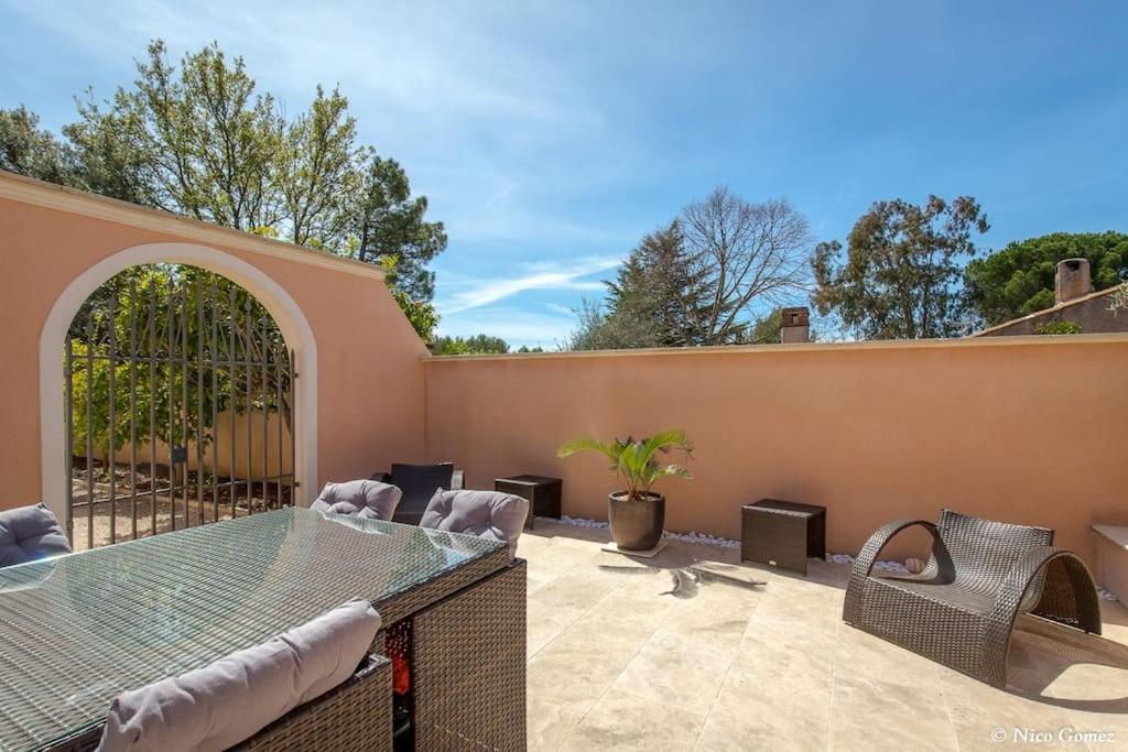Roquebrune-Sur-Argens, Villa 2 Pieces, 4 Personnes Exterior foto